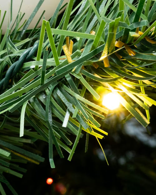 The Pre-lit Arbor Vitae Fir Tree (4ft to 8ft)